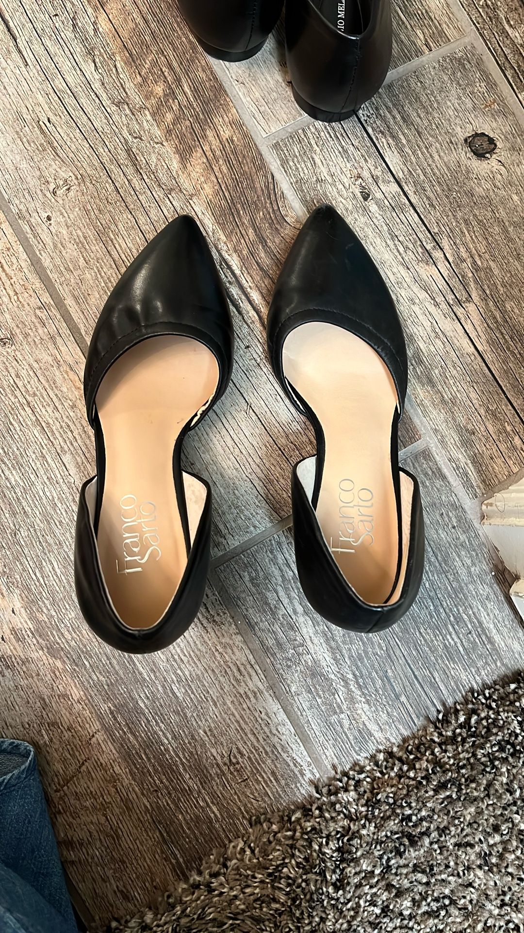 Black Wedges