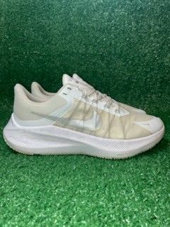 Nike Zoom Winflo 8 Women’s Size 9 White Athletic Sneakers Comfort Running Shoes