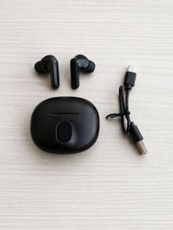 Wireless Bluetooth Earbuds with LED Display Charging Case