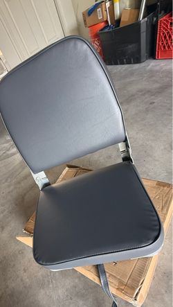 Fishing boat pontoon seat