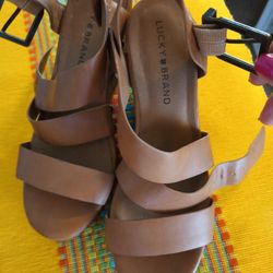 Lucky Brand Women's Wedge Heel Size 6
