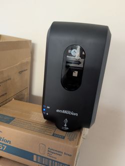 enMotion 52057 Auto Soap Dispenser Black