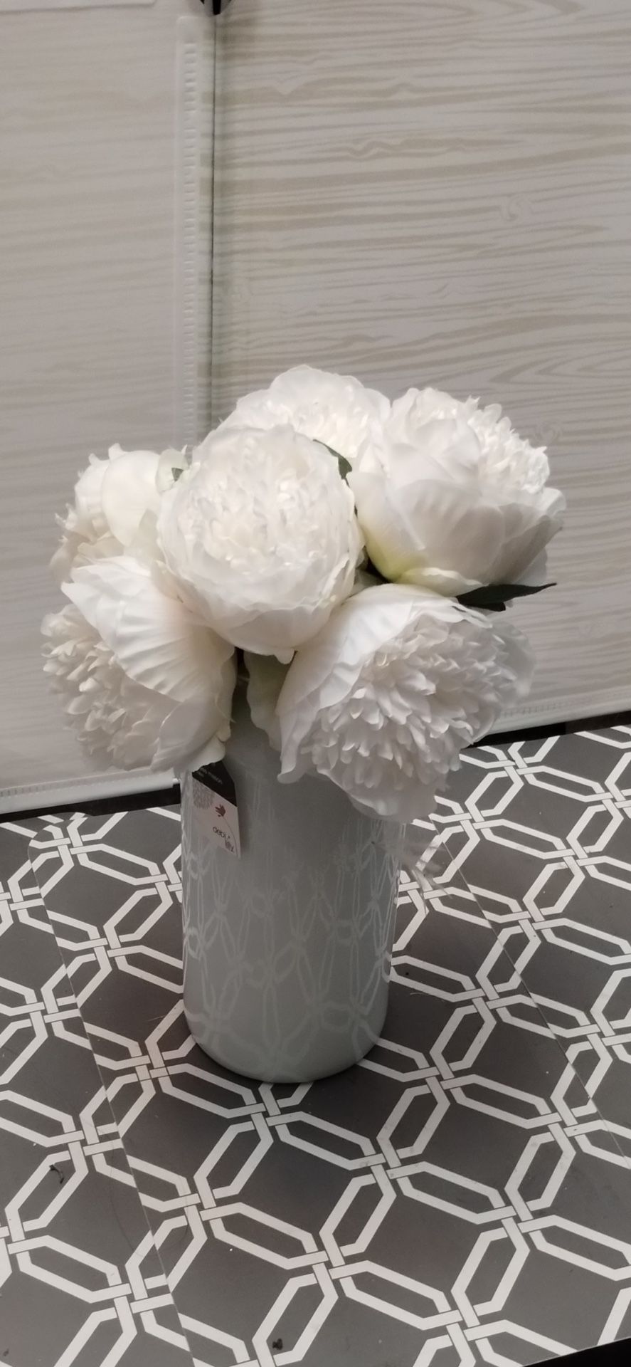 Artificial Flowers! Lots If Different Colors! 100’s