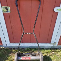 EARTHWISE 16 INCH PUSH REEL MOWER BLADES SHARPENED REEL OILED CUTS GREAT IN GREAT CONDITION