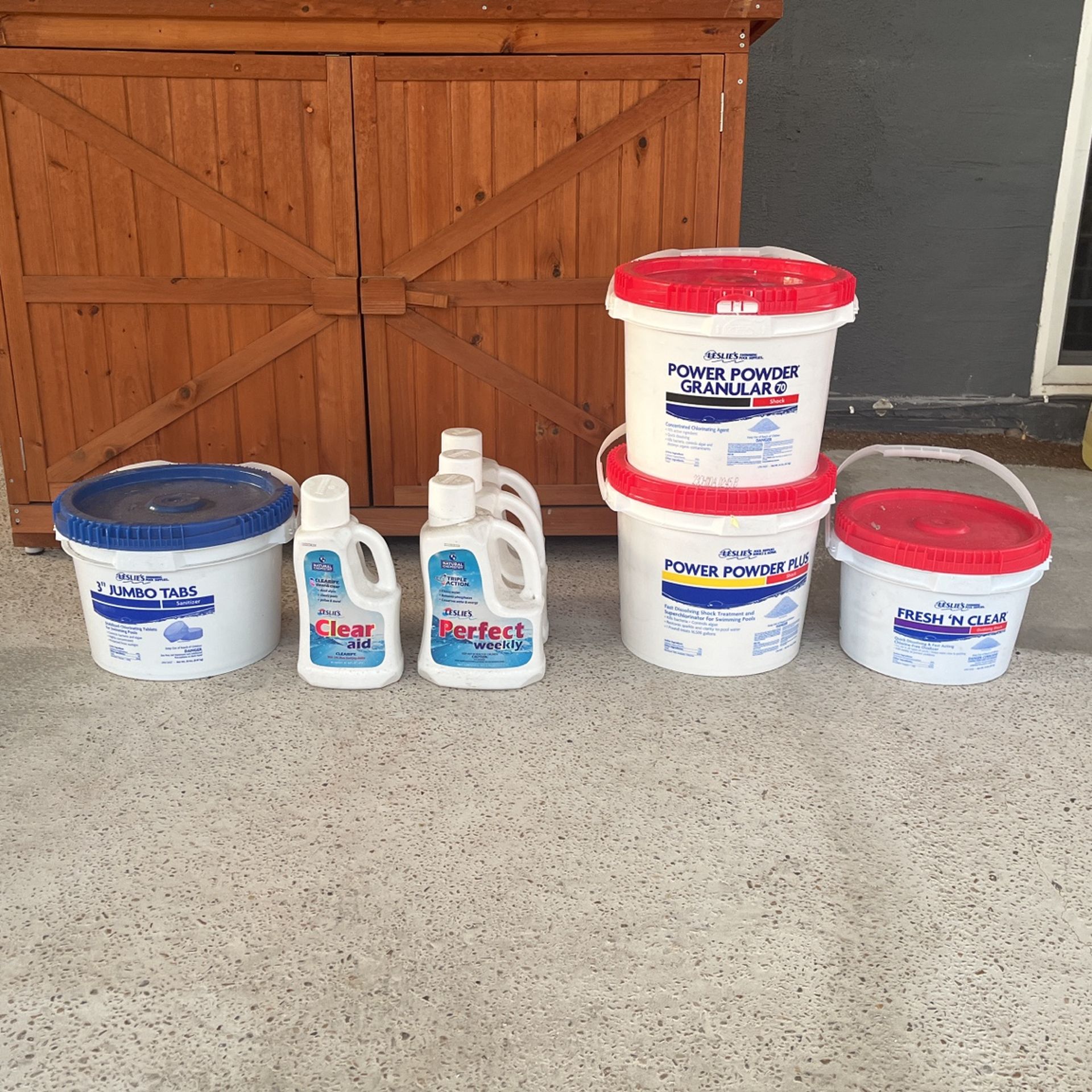 Leslie’s Pool Cleaning Supplies