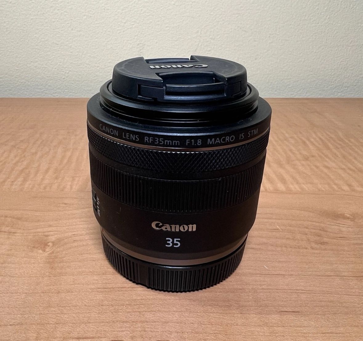 Canon 35mm RF 1.8