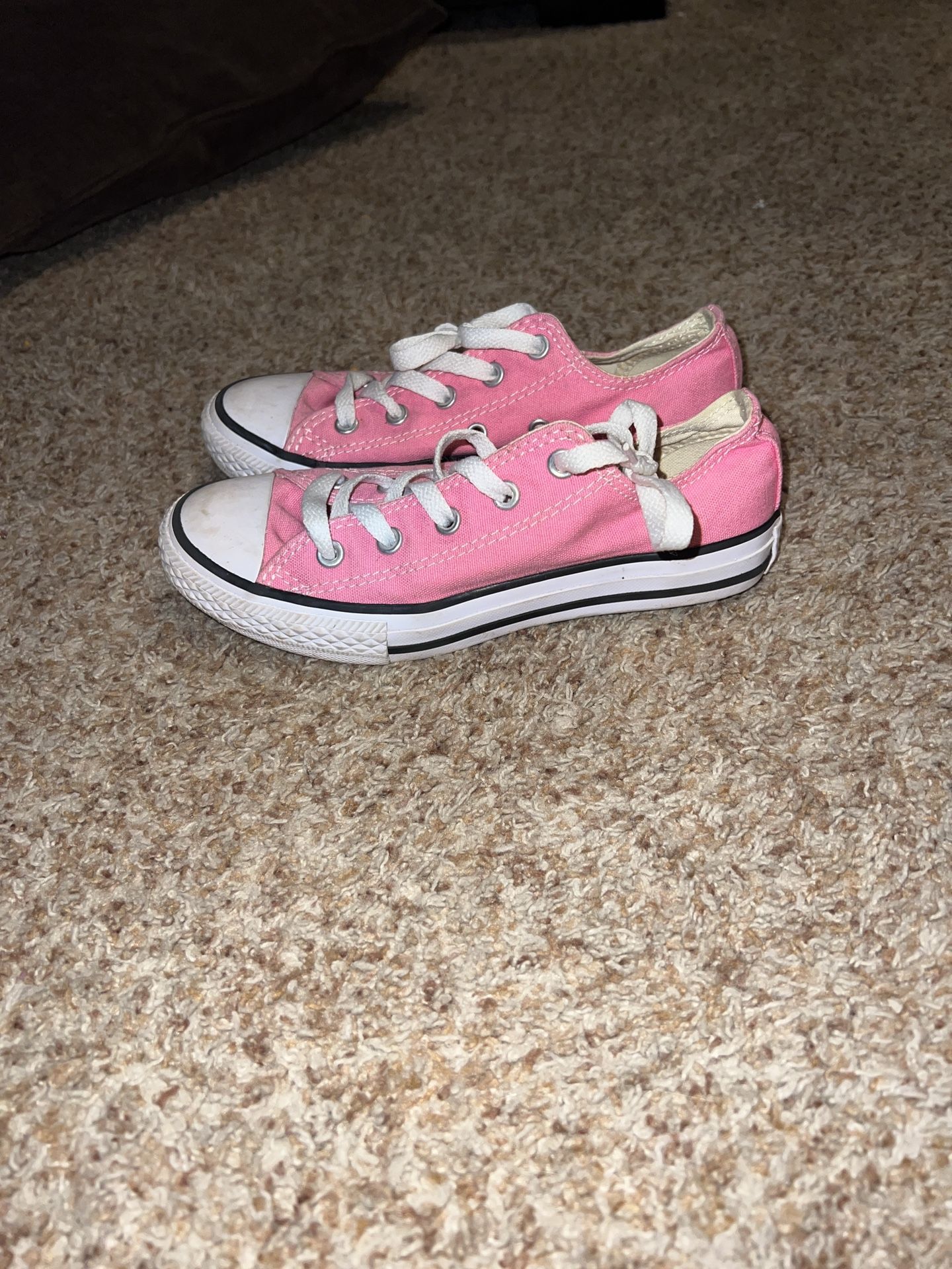 Converse Chuck Taylor All Stars Girl's Pink Tennis Shoes Sneakers size 1