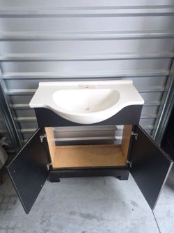 Bathroom vanity