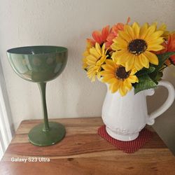 $5 OVERSIZED NOVELTY RETRO WINE GOBLET
