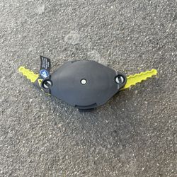 RYOBI 2-in-1 Pivoting Fixed Line and Bladed Head