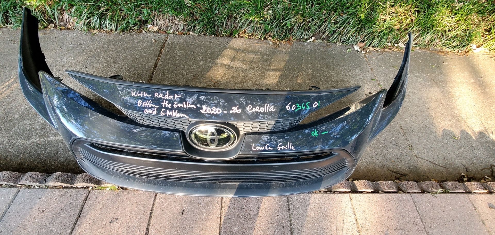 2021-26 Toyota Corolla front bumper