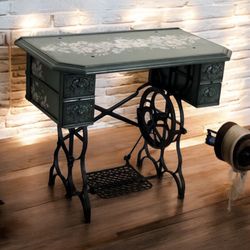 Desk / Antique Table / Entry Table 