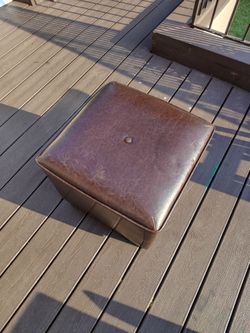 Foot stool or small bench