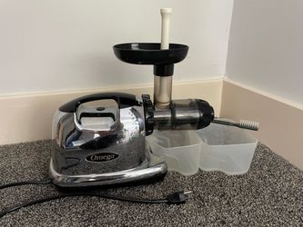 Omega Juicer (Masticating)