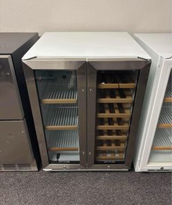 24" Dual Zone Wine and Beverage Refrigerator, Under Counter with Glass Door, White & Silver( The original doors have been replaced)