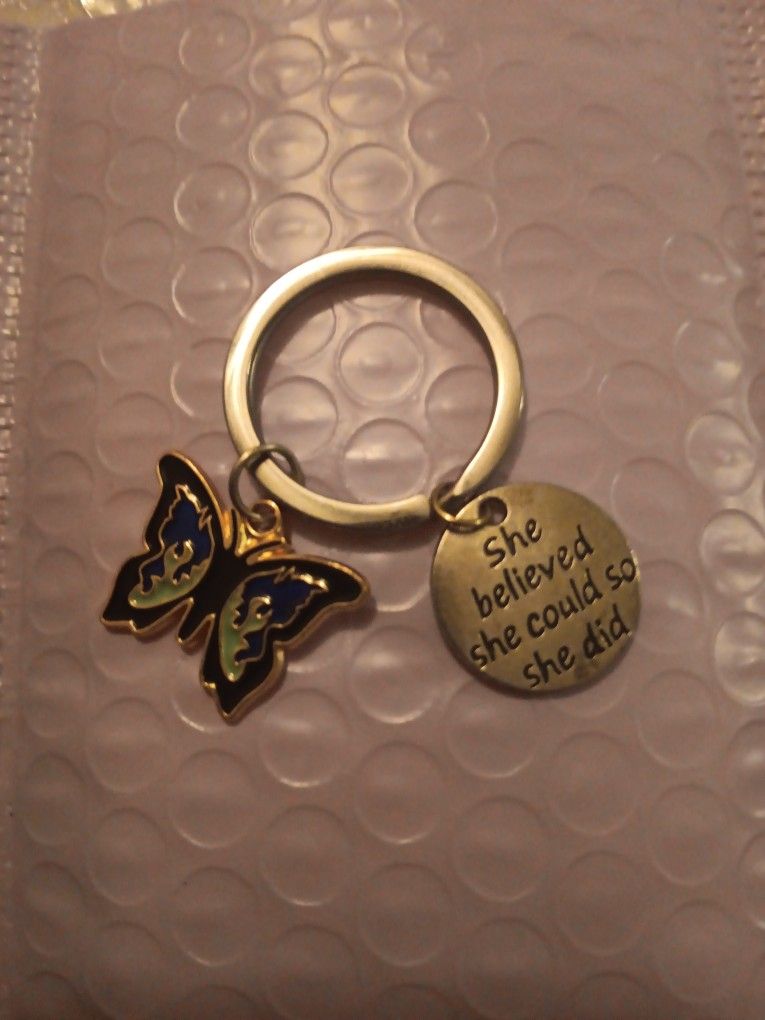 White Simple Heart Necklace Plus Keychain