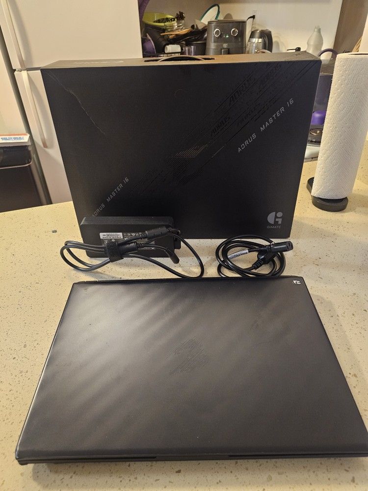 Aorus Master 16 AM6H *Cracked*