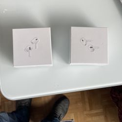 Air Pods. Pro.  