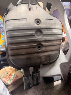 2006 530i muffler