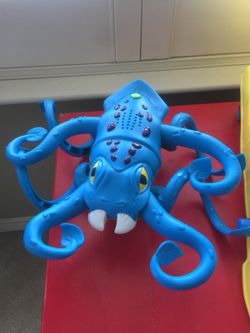 Giant octopus toy
