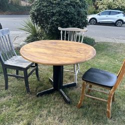 Dinning Table And Chairs Set