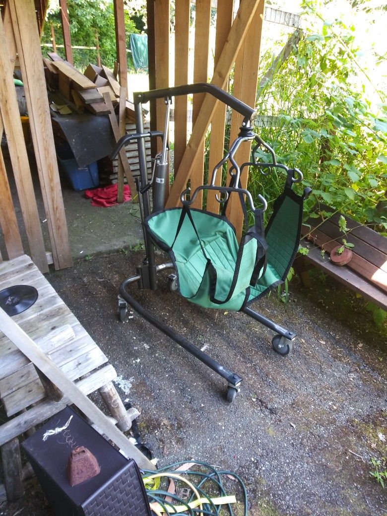 Drive Medical Patient Hydraulic Lift 13023SV And Sling With Head