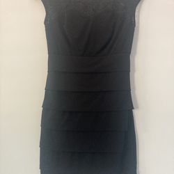 Preowned Sweet Storm Lace Body Con Dress - Black - Small
