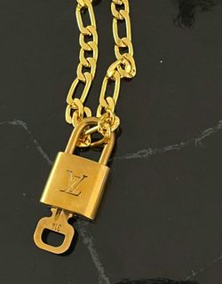 Authentic Louis Vuitton 