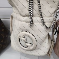 Blonde mini bucket crossbody