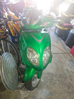 Green Gas Moped Scooter