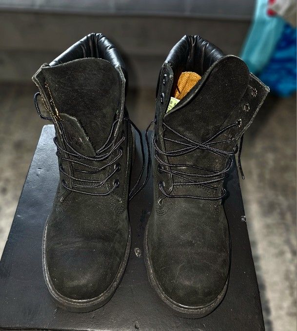 Timberlands- Black