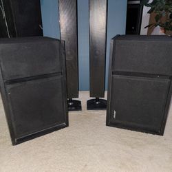 2 Pairs Of Speakers Bose, Dell