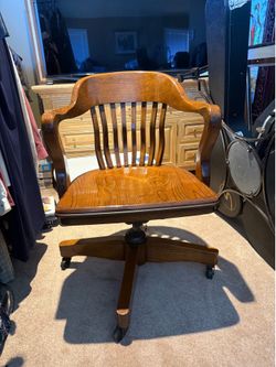 MINT Vintage Jasper Cabinet Co. Solid Oak Banker’s Chair - Swivel Office Desk