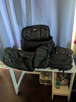 Mochilas de diferentes  tamaños