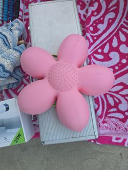 IKEA SMILA BLOMMA flower wall lamp