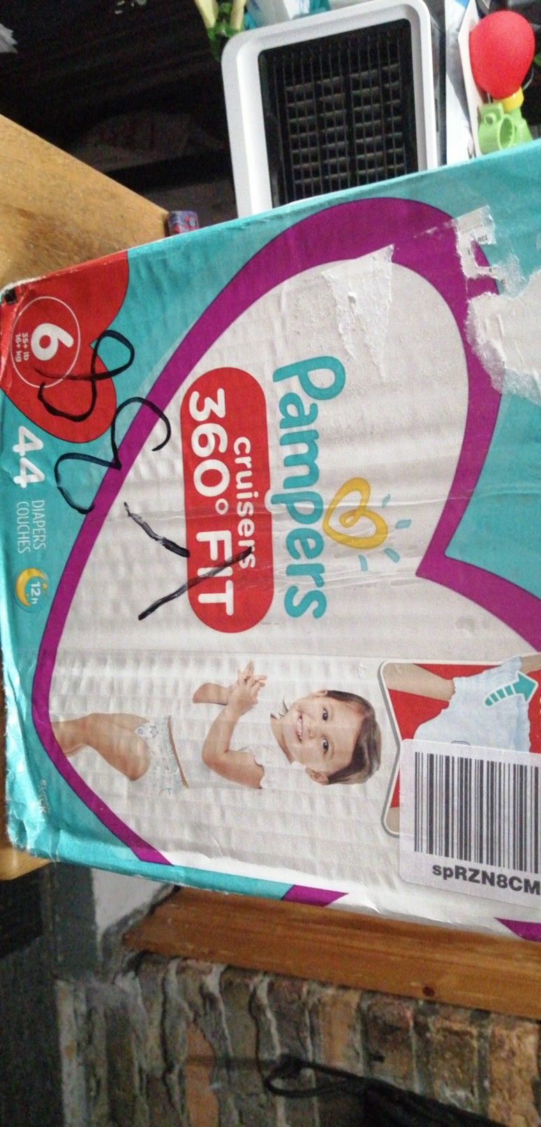 44 Pampers Size 6 With 5 Pairs Of Socks