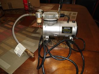 Mini air compressor