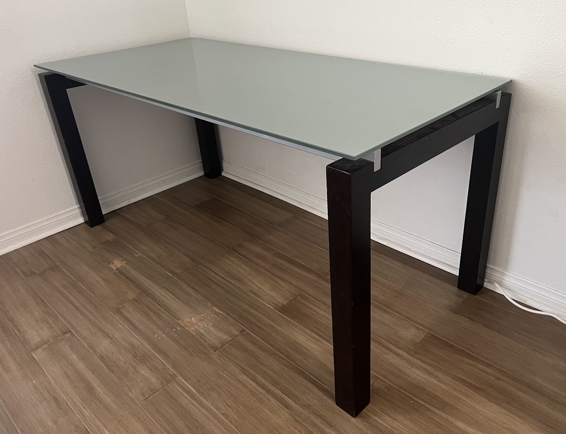 Dining Table / Desk