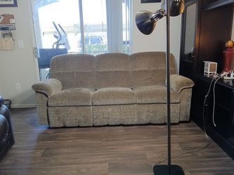 Beautiful Couch recliner