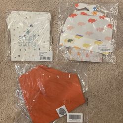 Newborn Onesie, Hat, and Bib Set