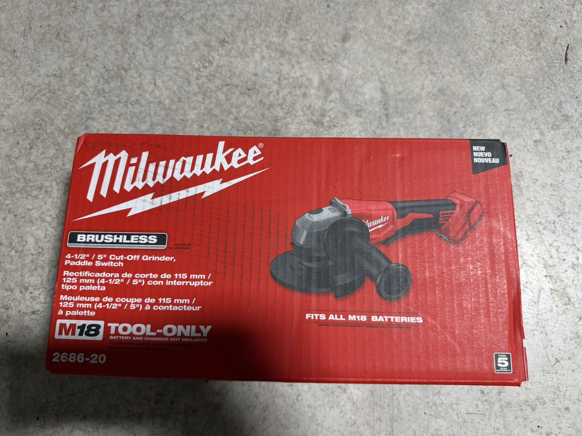 Milwaukee M18 Brushless Cordless 4-1/2 in./5 in. Grinder w/Paddle Switch (Tool-Only)