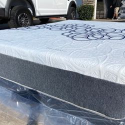 Queen Bamboo Cool Gel Memory Foam!!