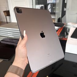 Apple 12.9”  iPad Pro 5th gen 512GB WiFi+Cellular! 90 day warranty! We offer financing!
