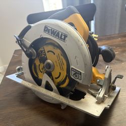 Dewalt Corded 7 1/4 “ Circular Saw