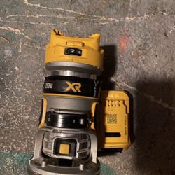 Router 20v