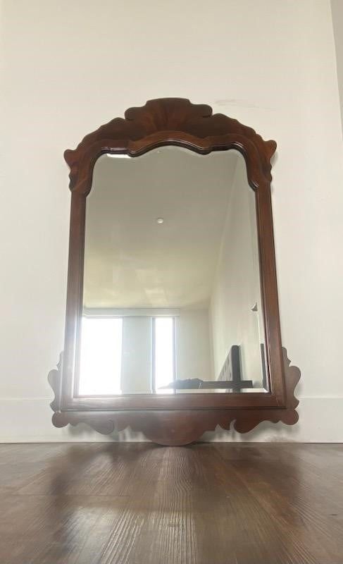 Drexel Heritage Queen Anne Mirror 