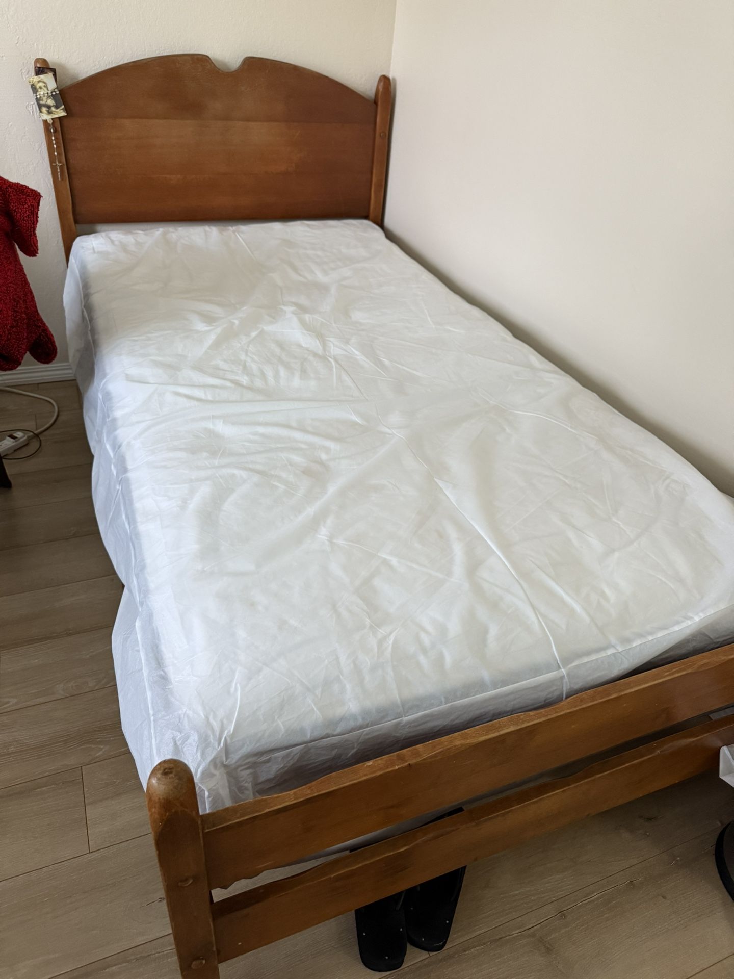 Free Twin Bed With Frame