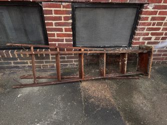 8 ft wooden ladder (broken leg)