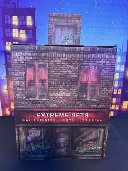 Extreme Sets 1/12 Scaled Building