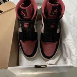 Women’s Air Jordan 1 Mid 9.5
